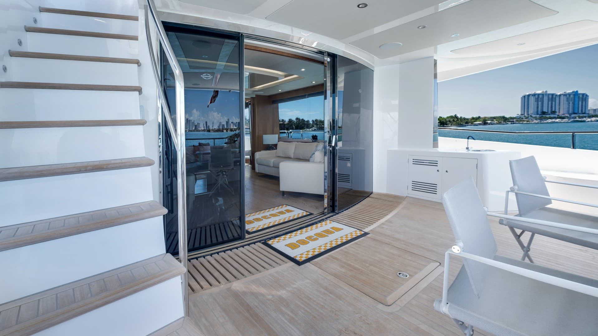 2018 Sunseeker 86 Yacht — photo 18