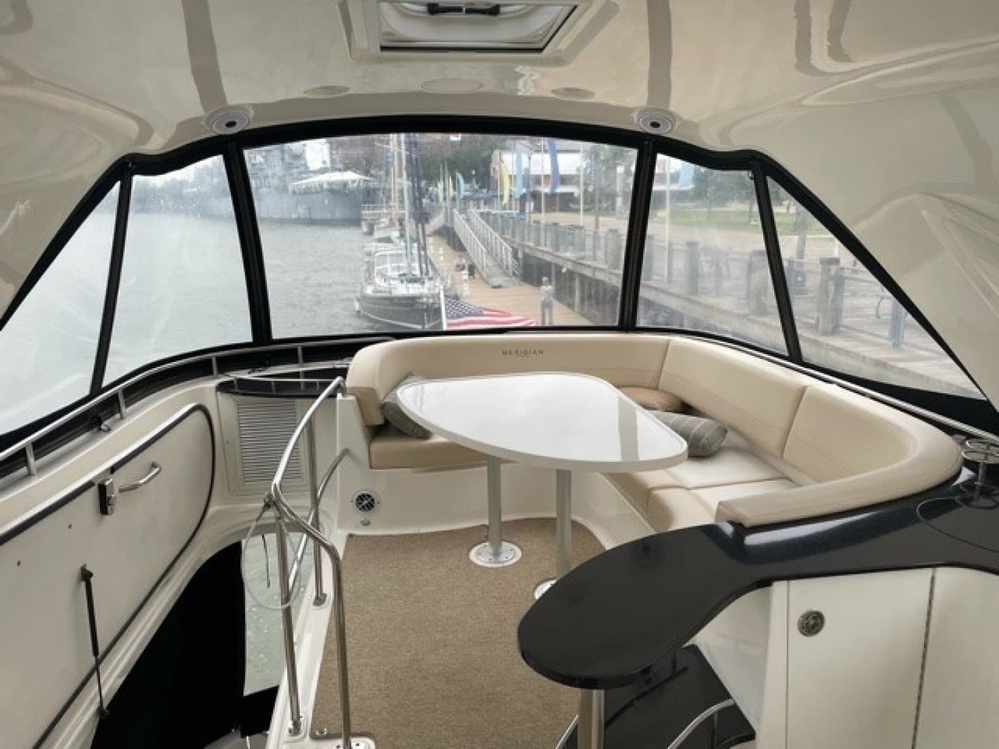 2012 Meridian 541 Sedan — photo 5