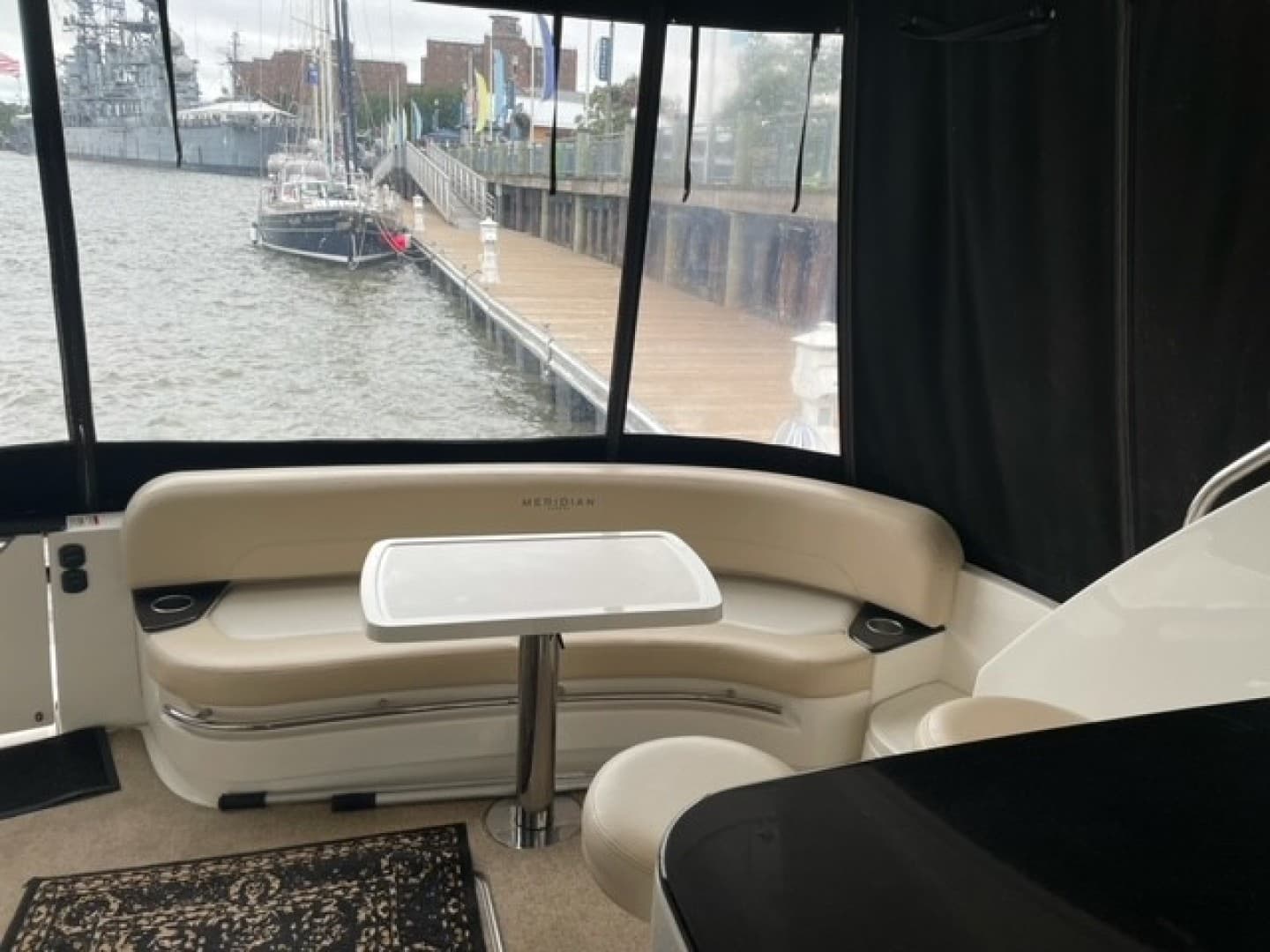 2012 Meridian 541 Sedan — photo 6