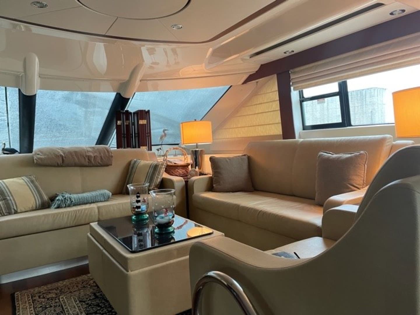 2012 Meridian 541 Sedan — photo 10