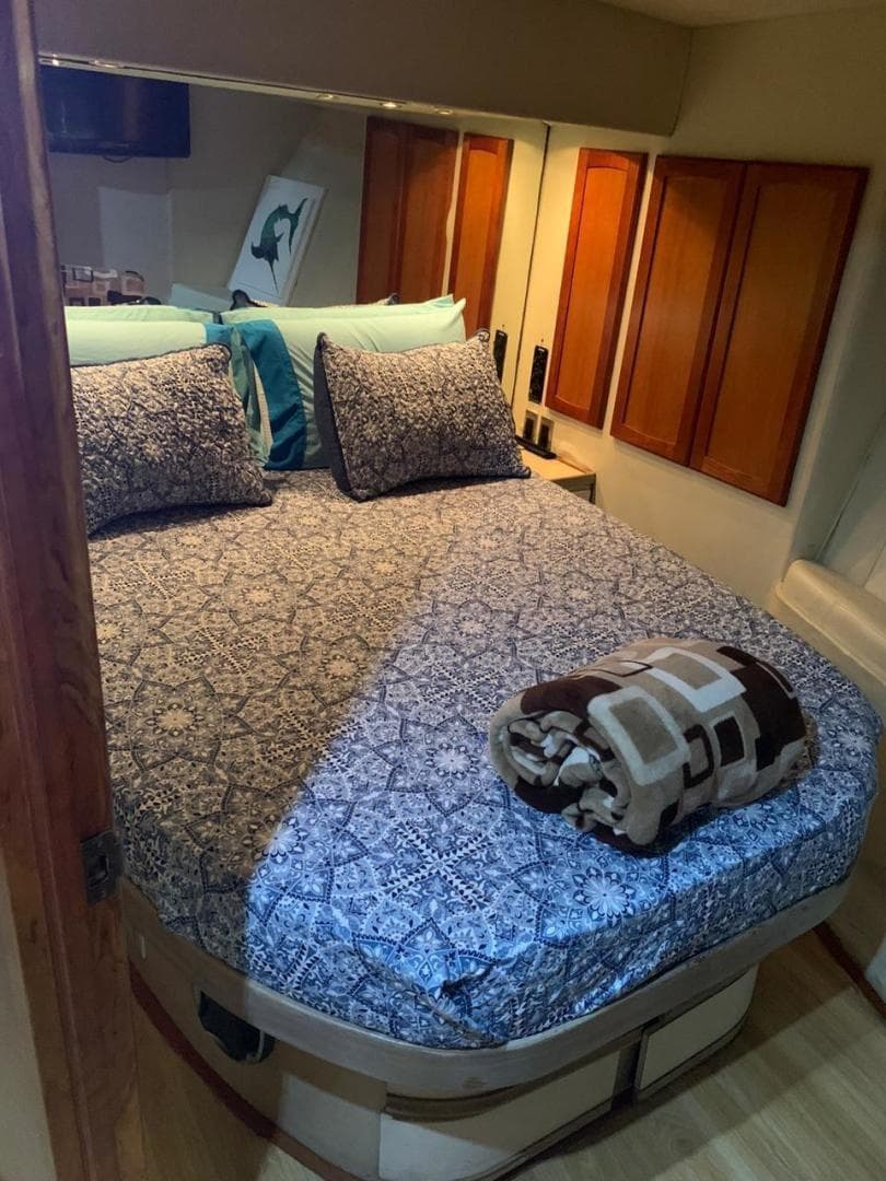 1988 Bertram 50 Convertible — photo 18