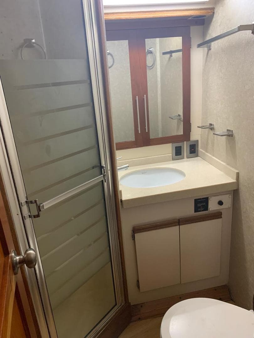 1988 Bertram 50 Convertible — photo 21