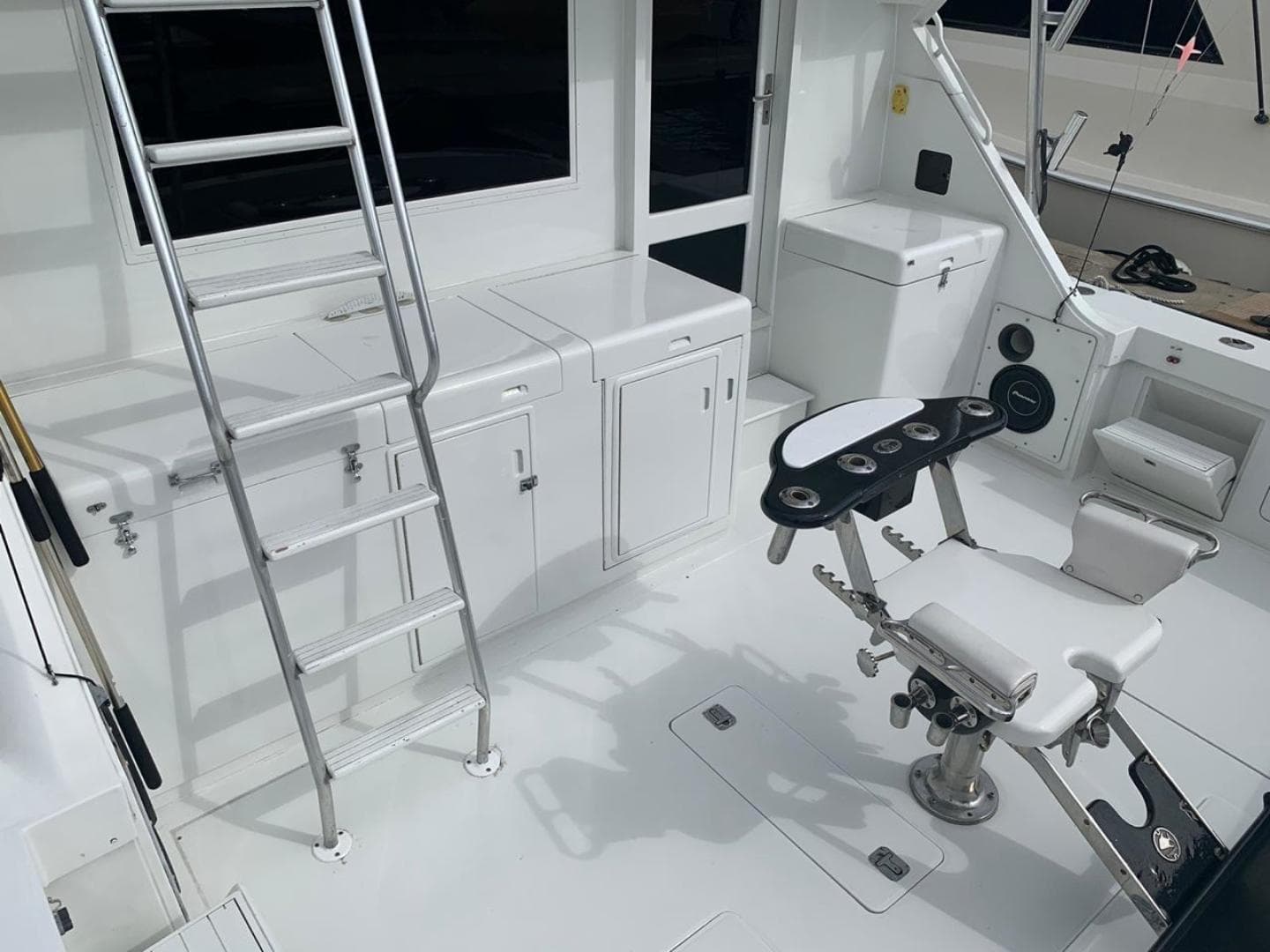 1988 Bertram 50 Convertible — photo 5