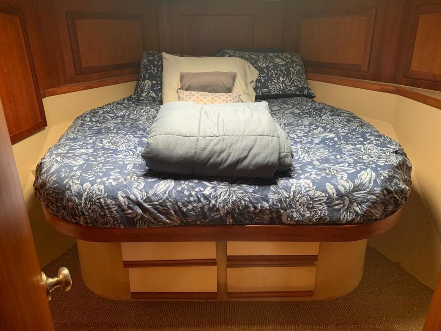 1988 Bertram 50 Convertible — photo 19