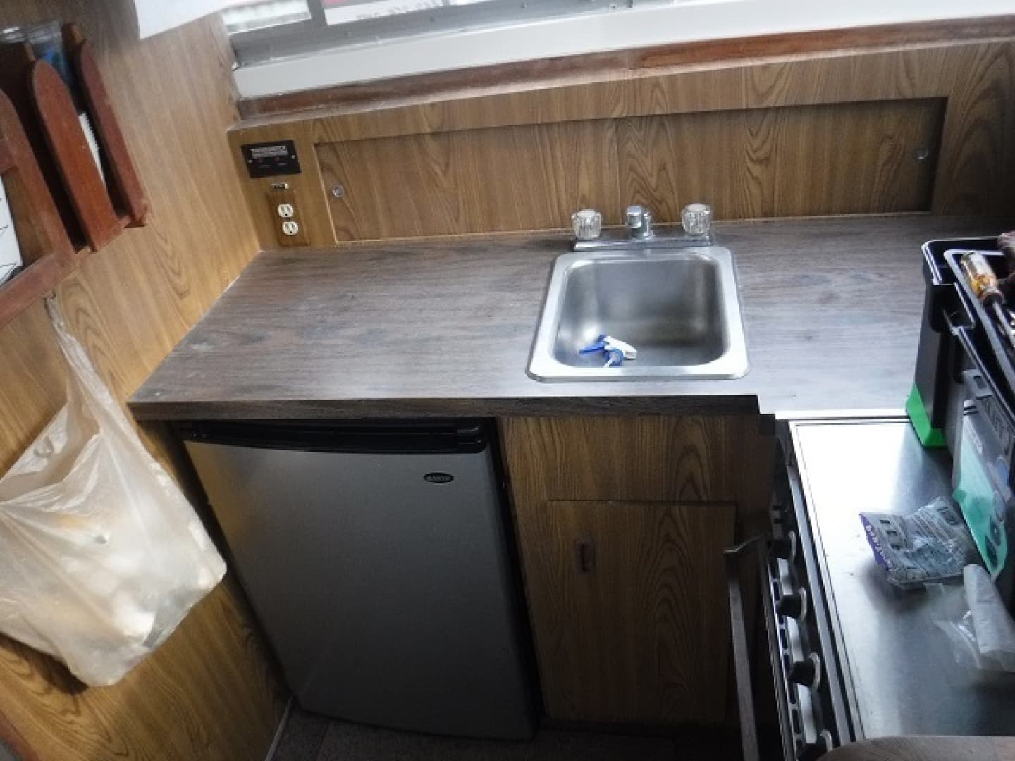 1980 Bertram 33 — photo 9