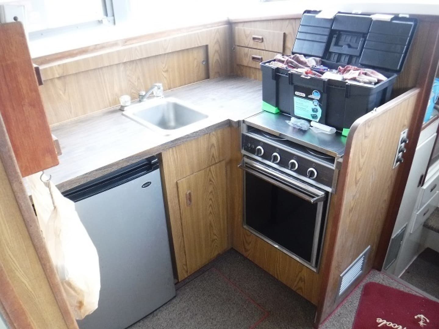 1980 Bertram 33 — photo 6