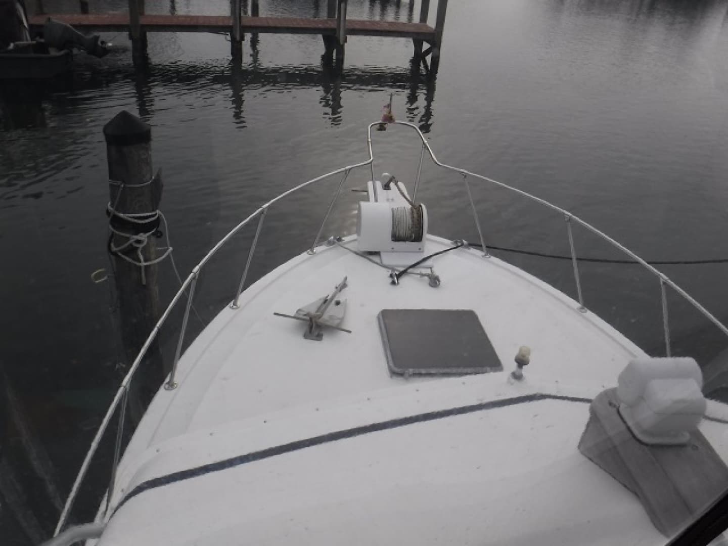 1980 Bertram 33 — photo 18