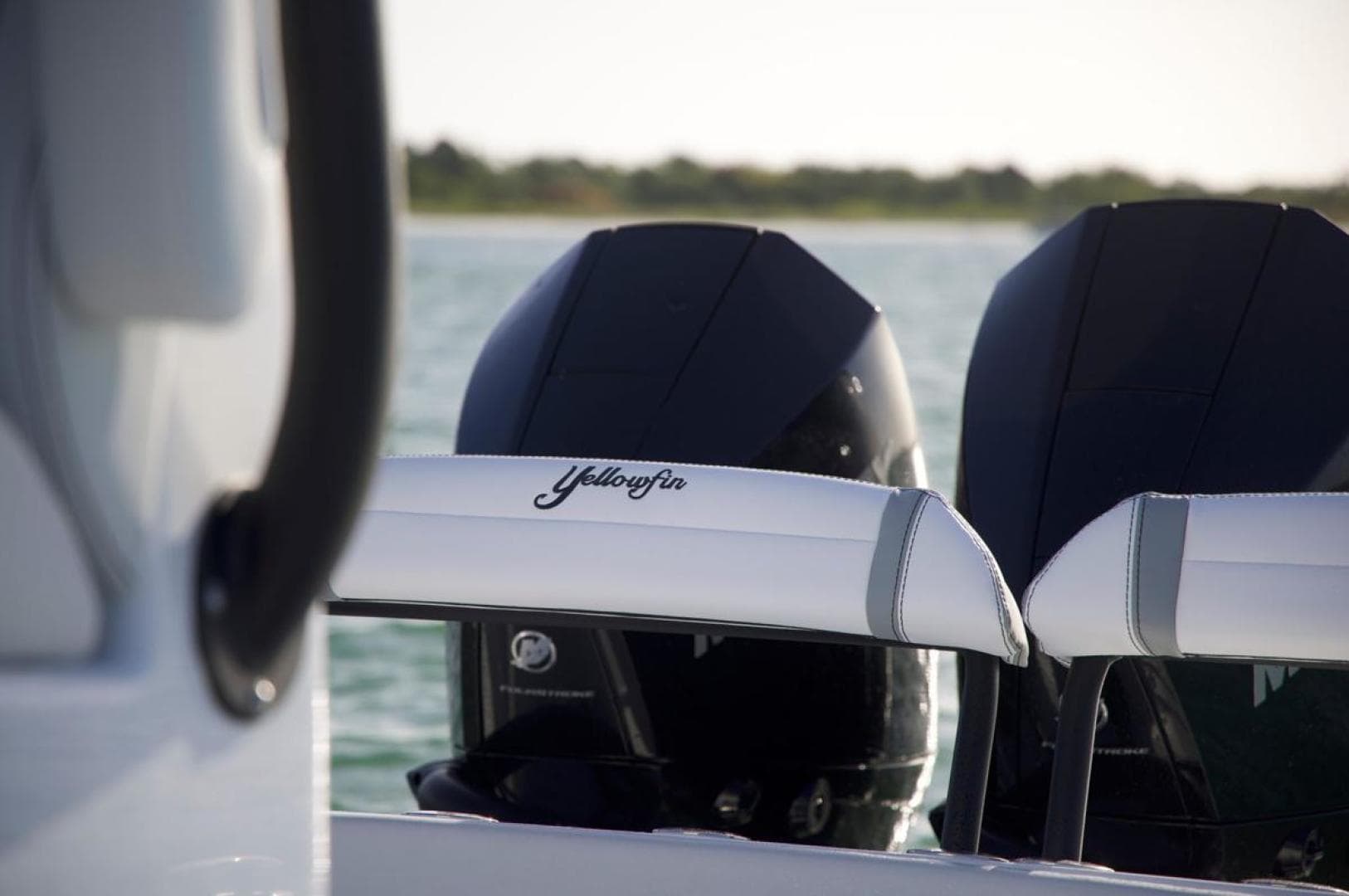 2026 Yellowfin 26 Hybrid — photo 4