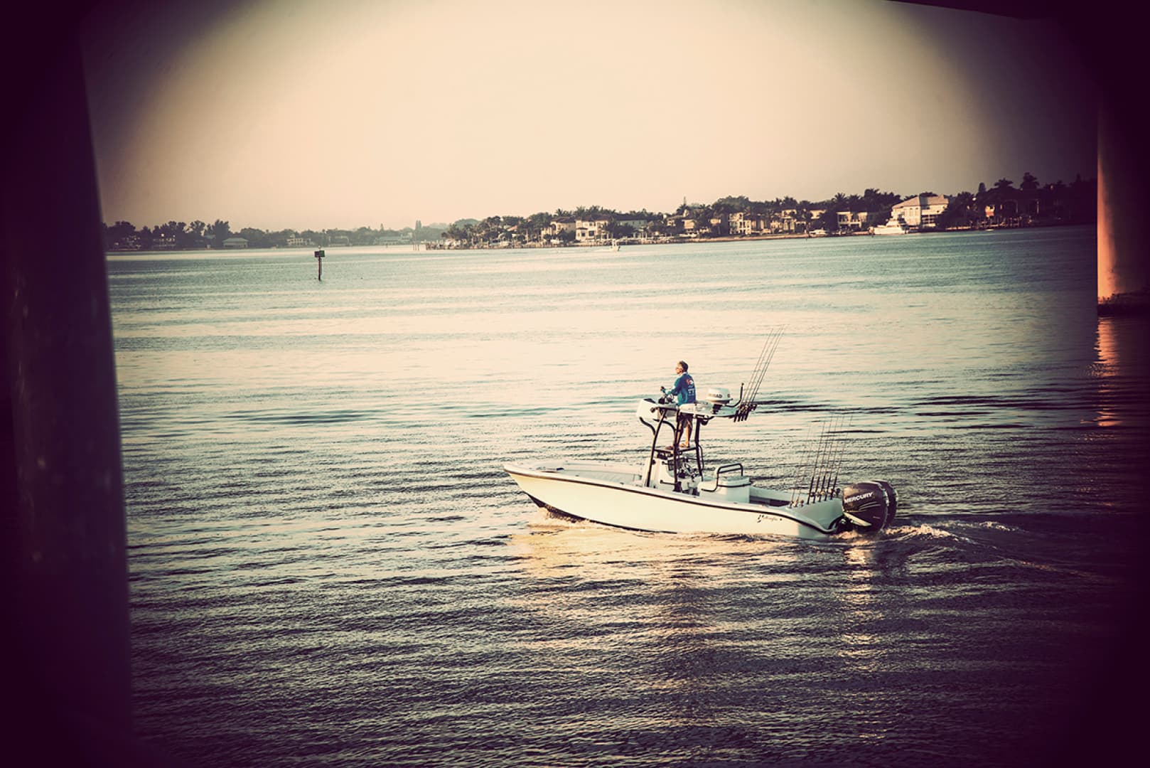 2026 Yellowfin 26 Hybrid — photo 6