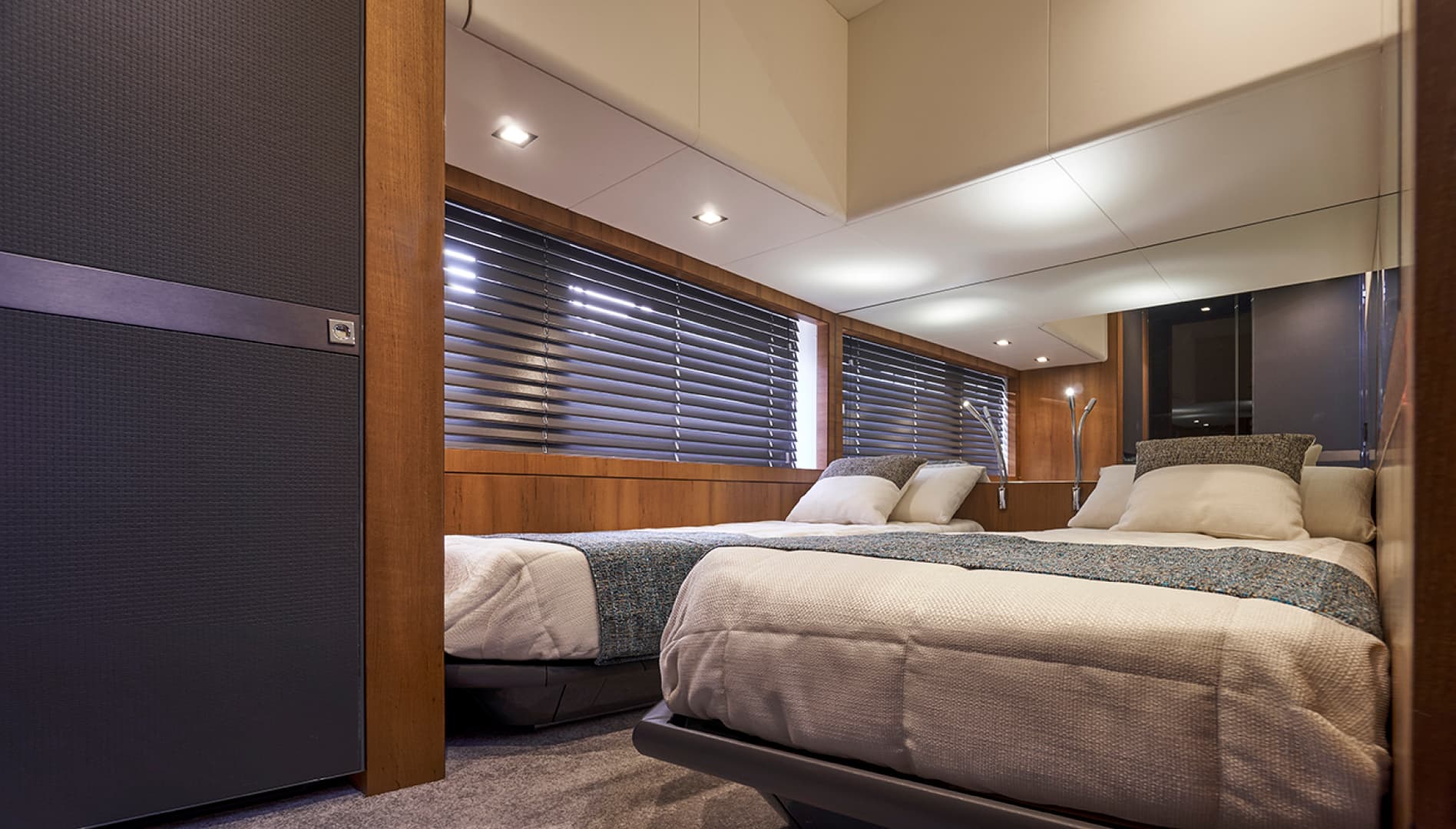 2021 Astondoa 655 Coupe — photo 23