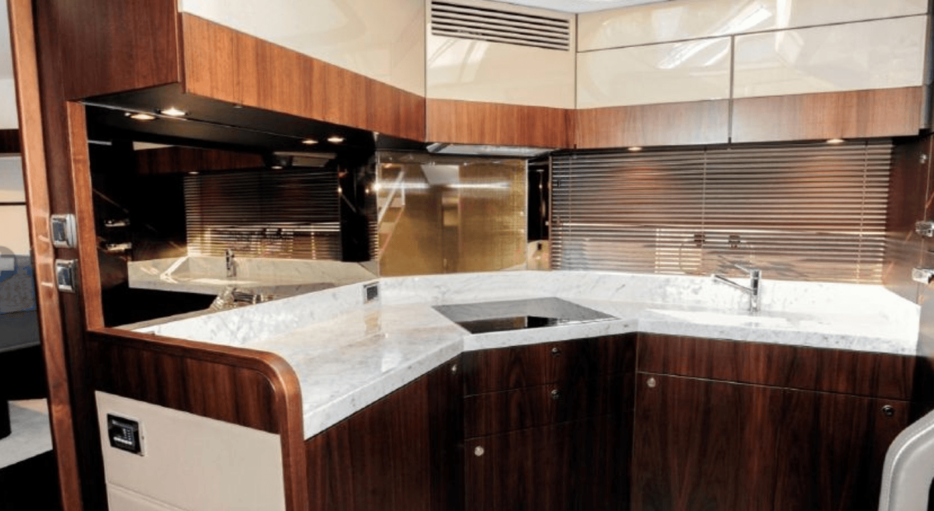 2018 Fairline Targa 53 Open — photo 17