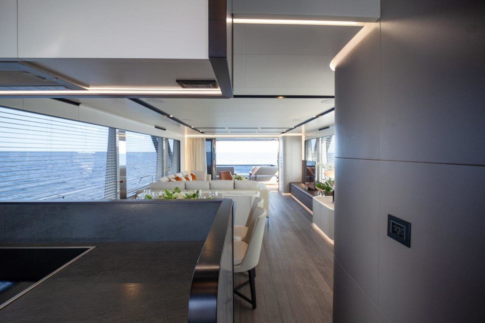 2021 Astondoa 8 — photo 34