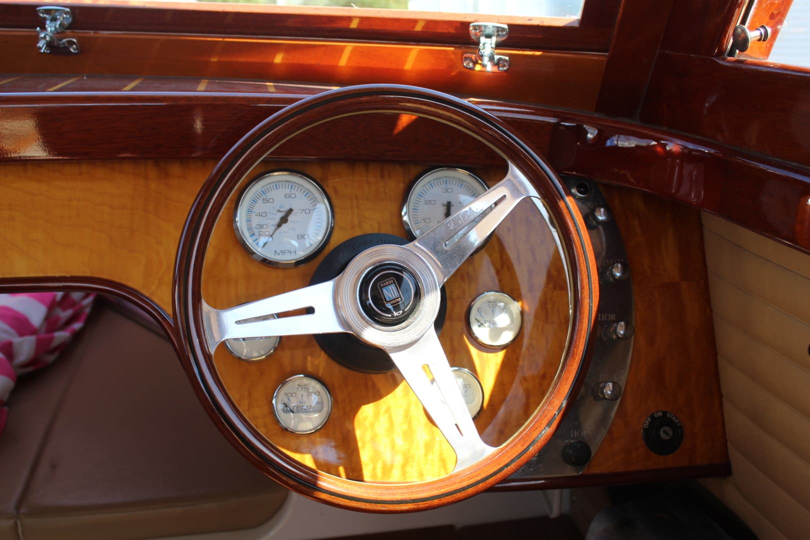 2013 Cherubini 255 Sport Cruiser — photo 9