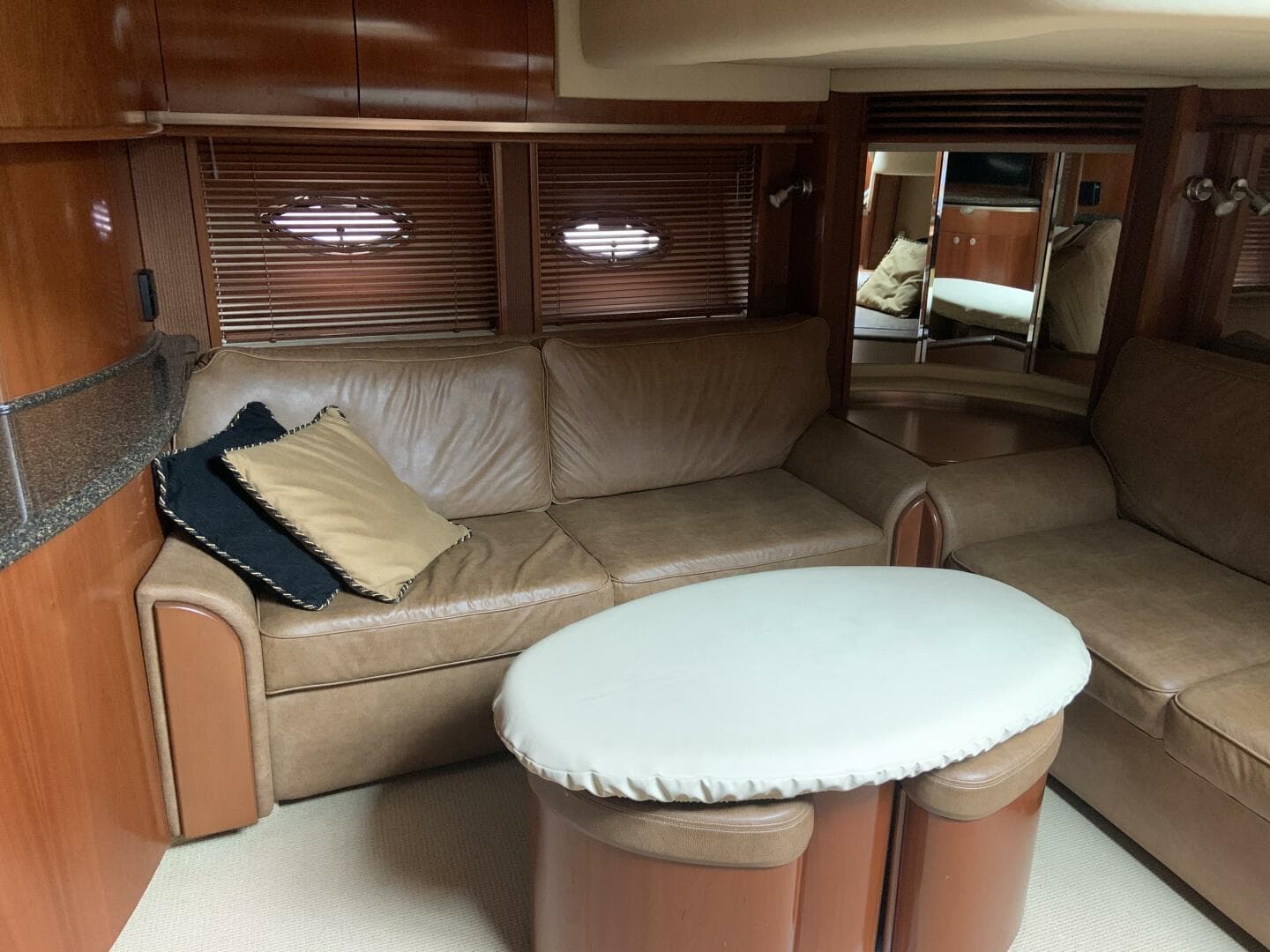 2005 Sea Ray 500 Sundancer — photo 47