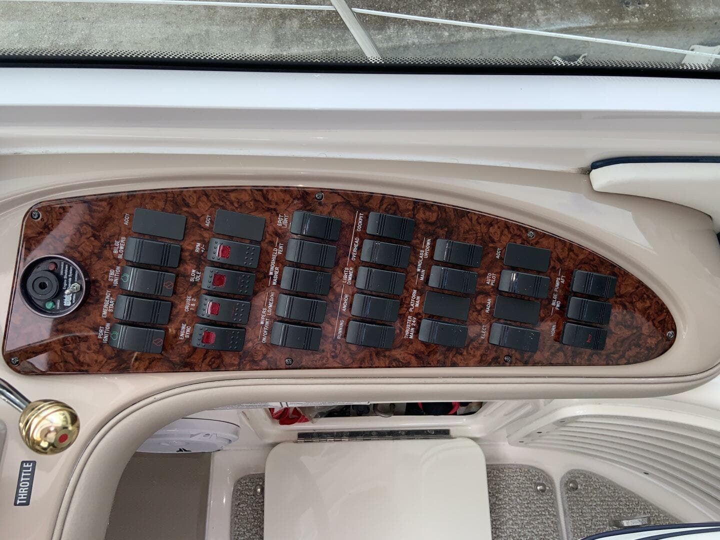 2005 Sea Ray 500 Sundancer — photo 35