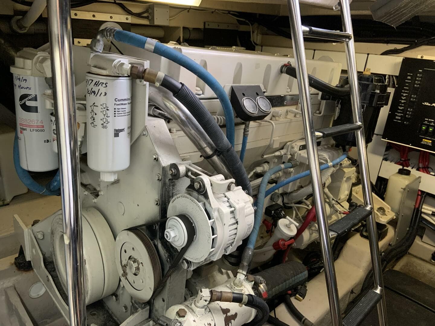 2005 Sea Ray 500 Sundancer — photo 41