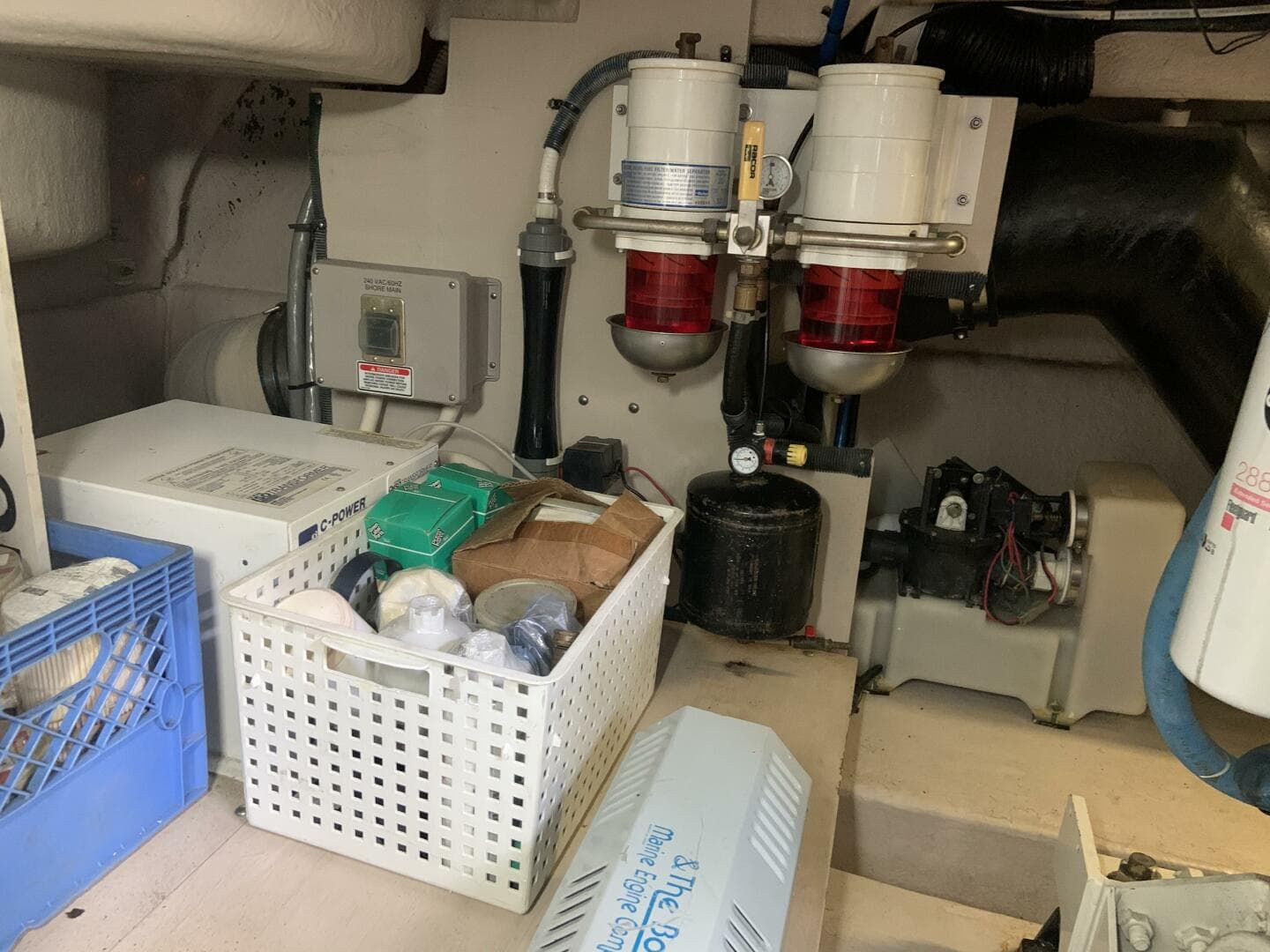 2005 Sea Ray 500 Sundancer — photo 23