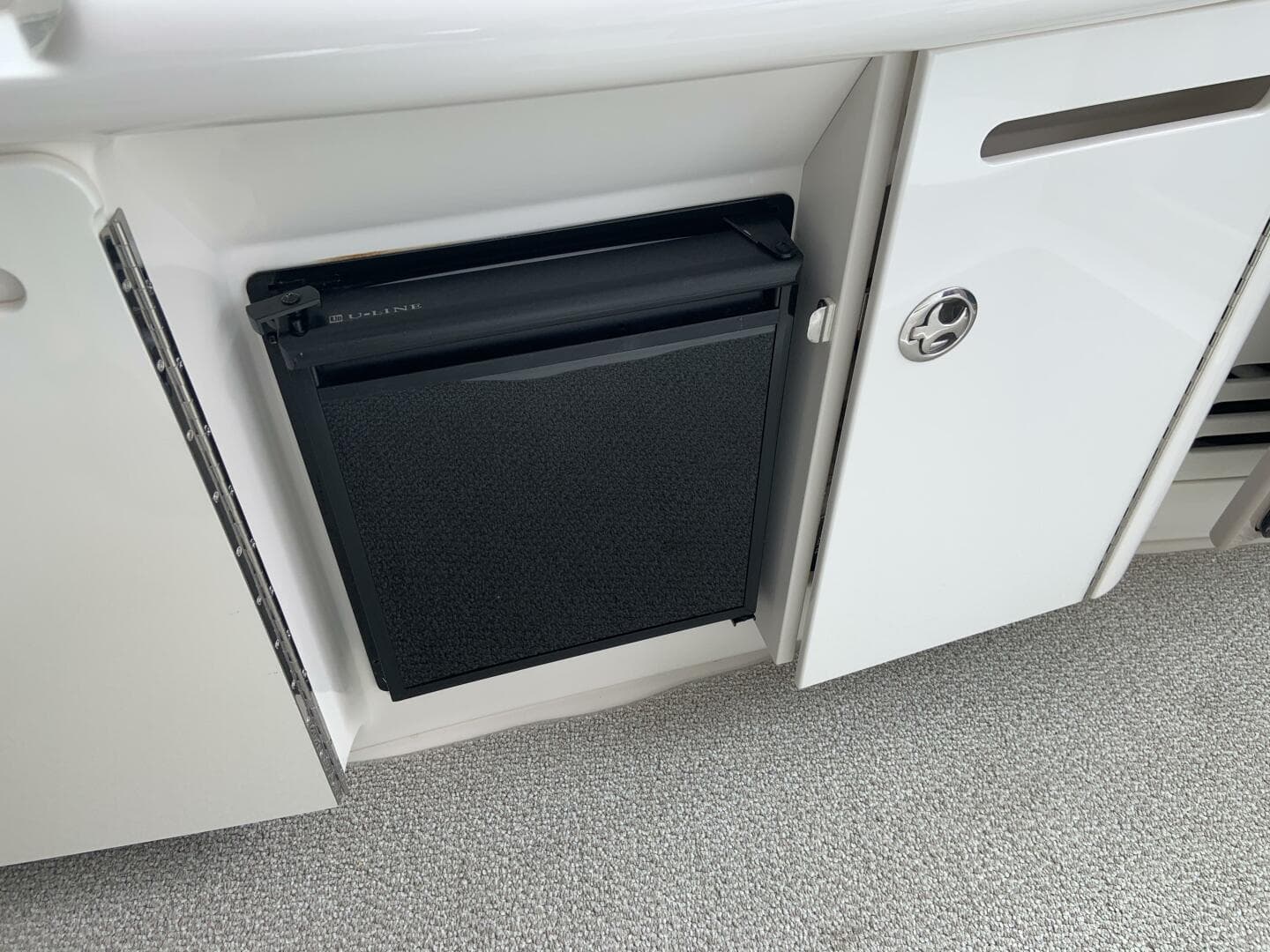 2005 Sea Ray 500 Sundancer — photo 7