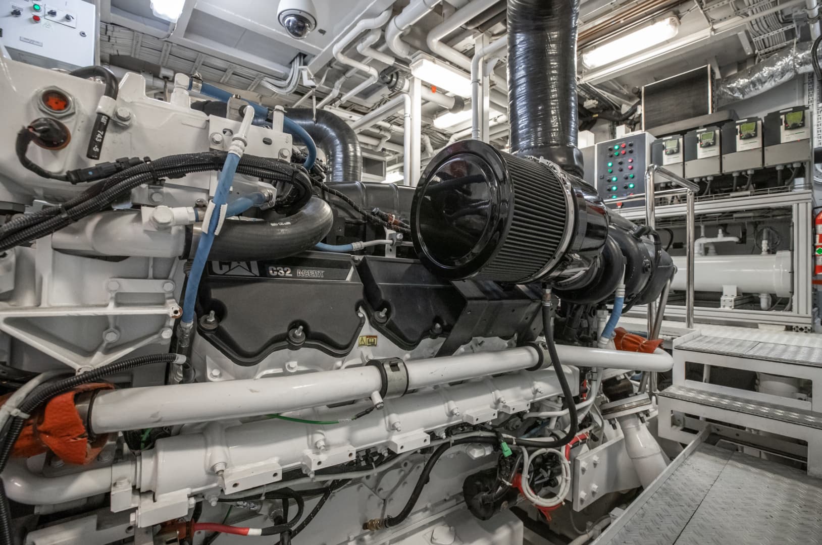 1992 Feadship — photo 49