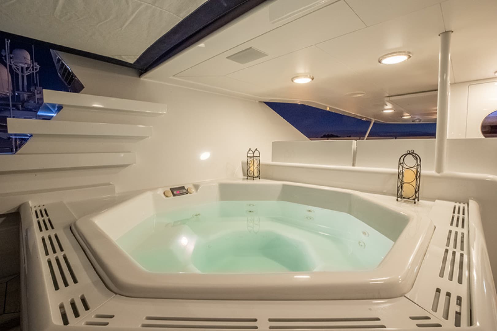 1992 Feadship — photo 39