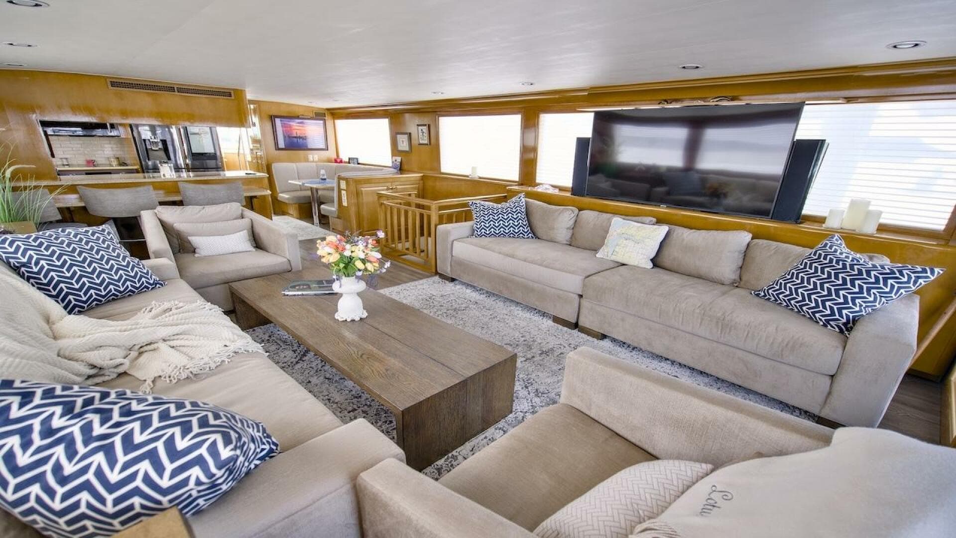 1998 Hatteras Sport Deck — photo 43