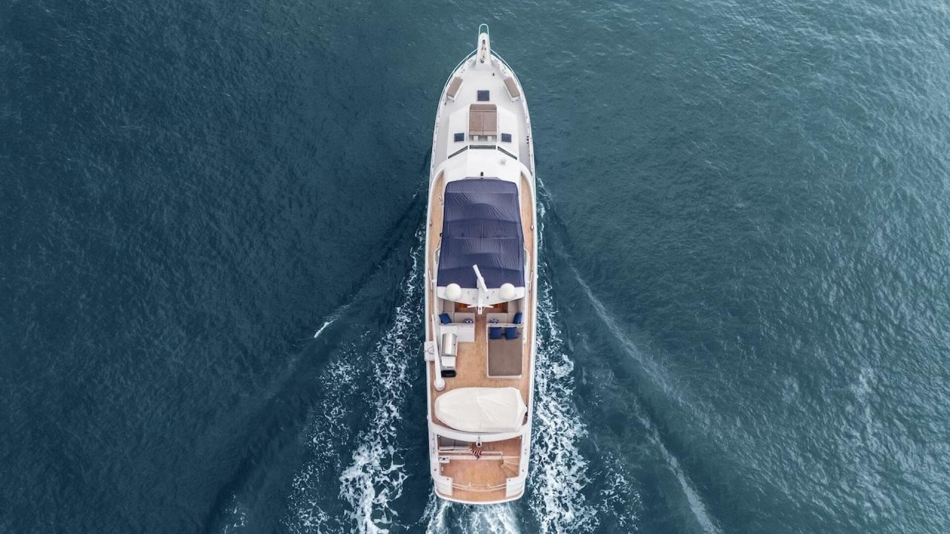 1998 Hatteras Sport Deck — photo 9