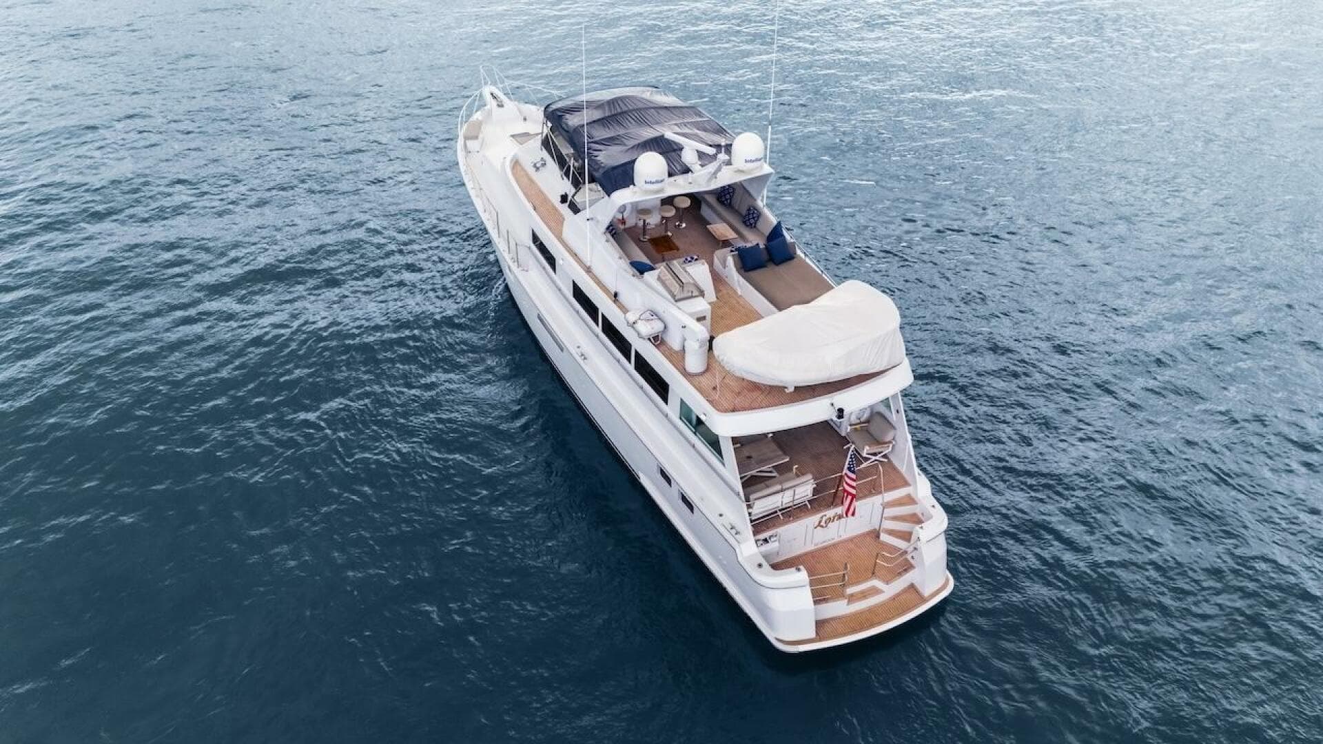 1998 Hatteras Sport Deck — photo 5