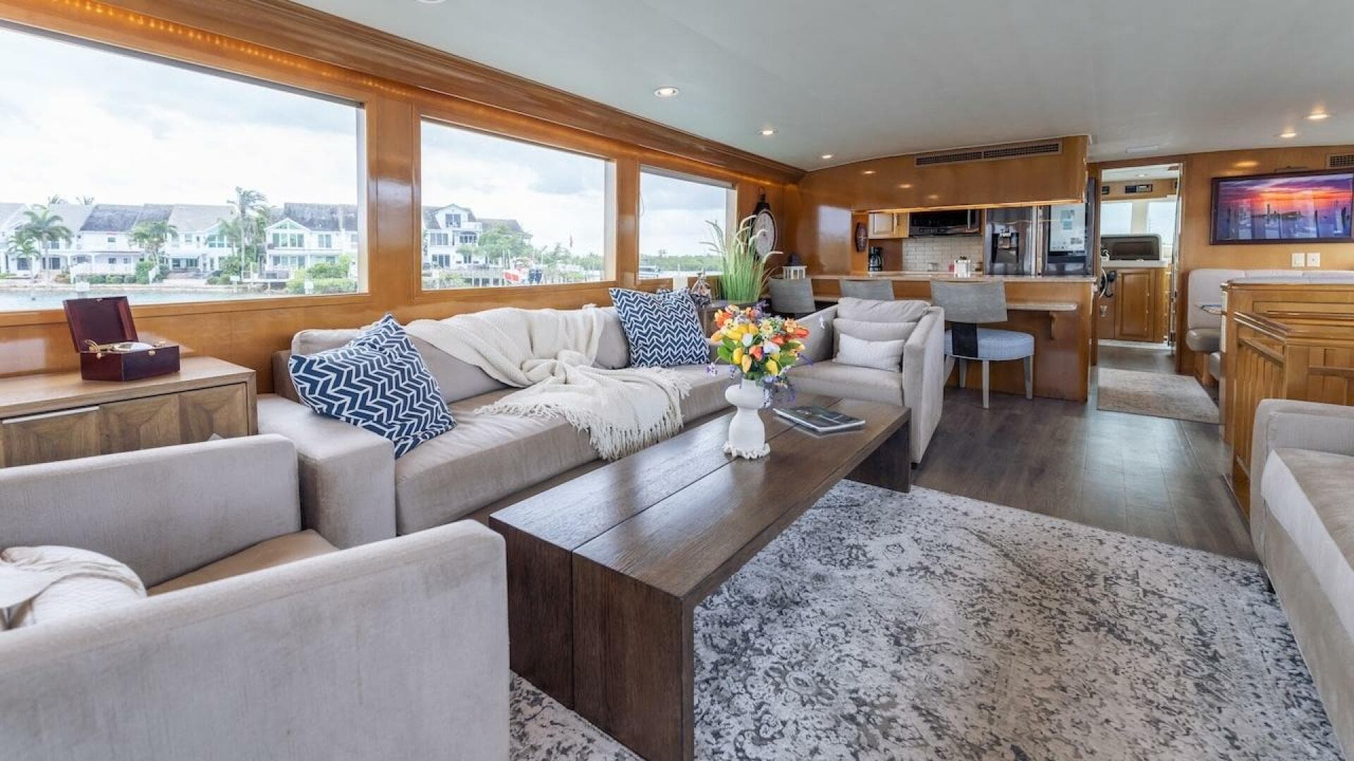 1998 Hatteras Sport Deck — photo 44