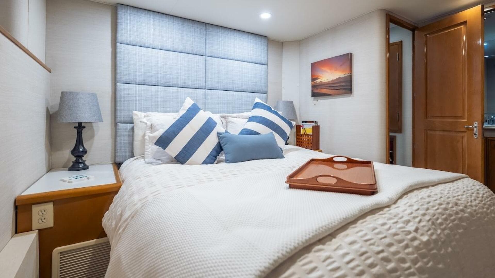 1998 Hatteras Sport Deck — photo 60