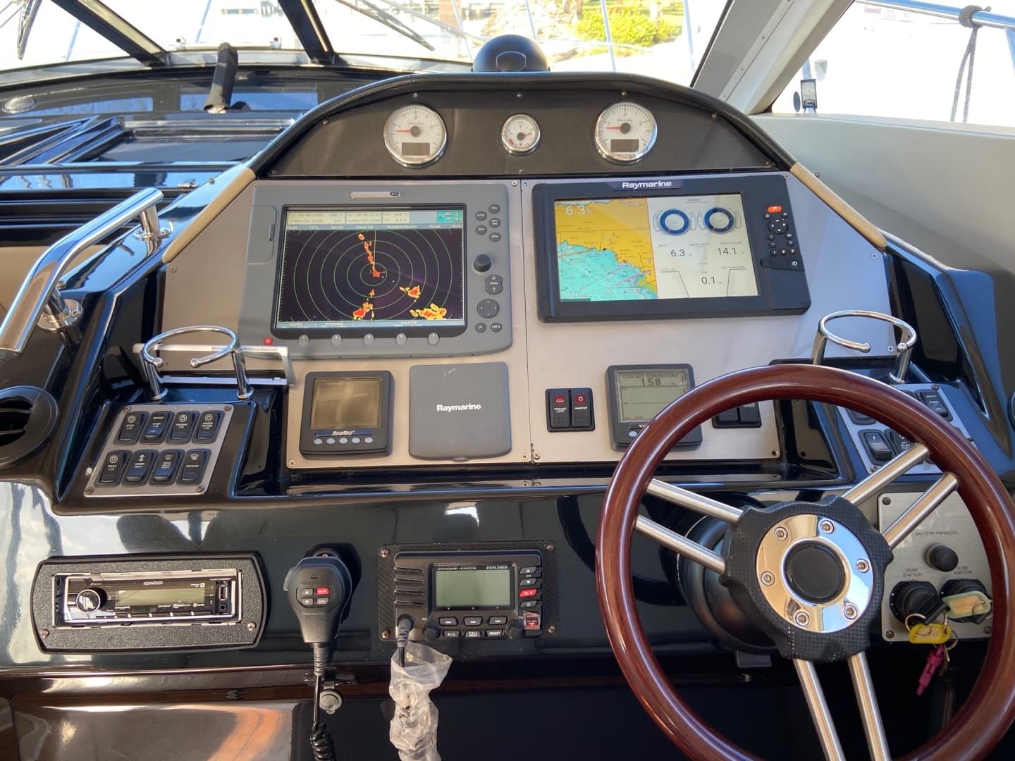 2009 Regal 5260 — photo 14