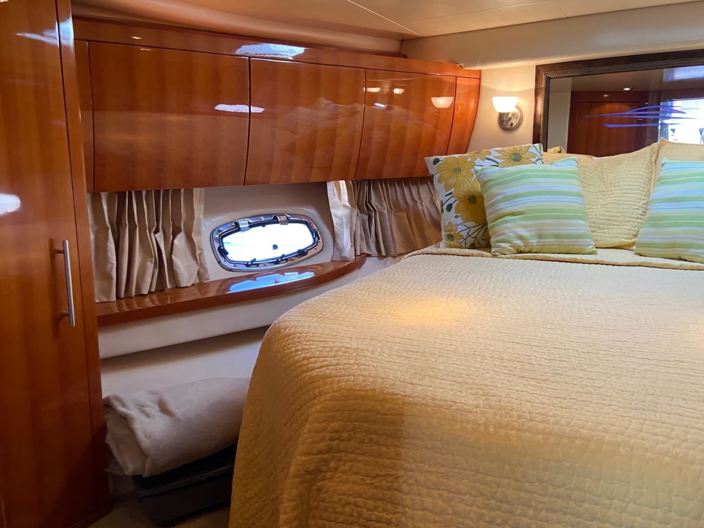 2009 Regal 5260 — photo 34