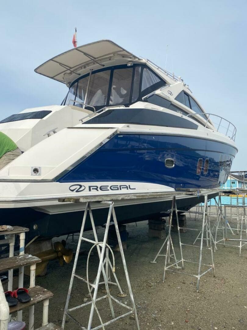 2009 Regal 5260 — photo 9