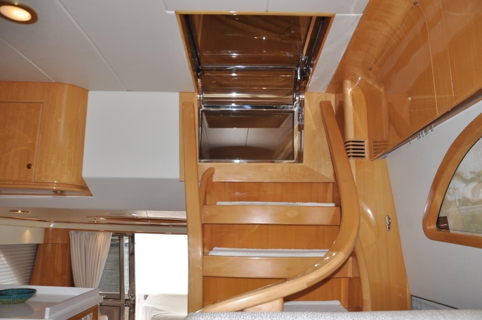 2003 Mckinna 58 — photo 12