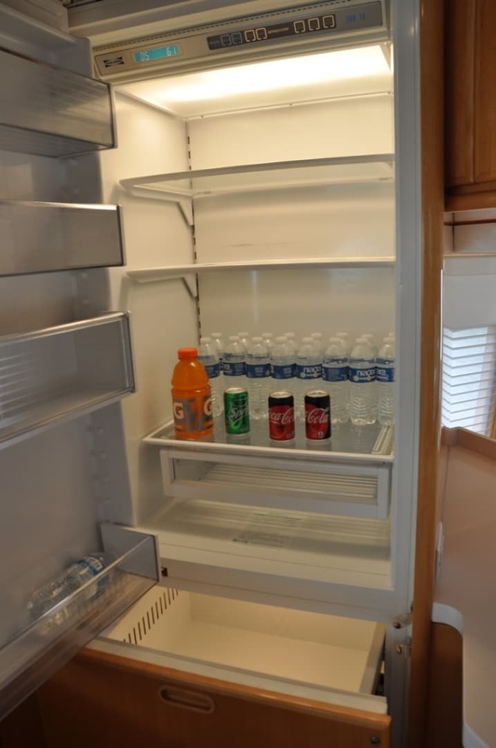 2003 Mckinna 58 — photo 10