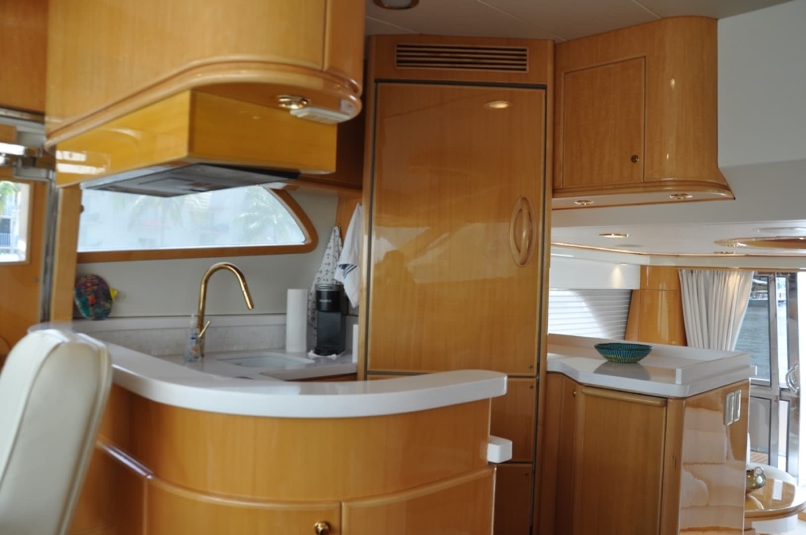 2003 Mckinna 58 — photo 9