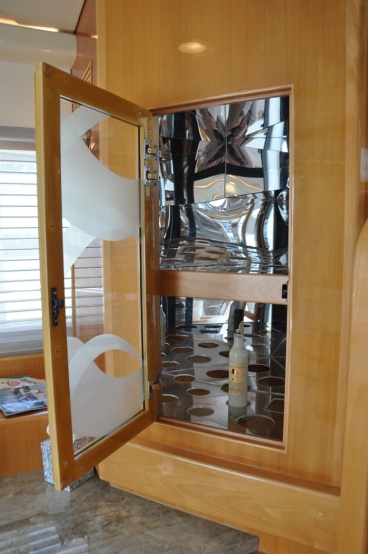 2003 Mckinna 58 — photo 11