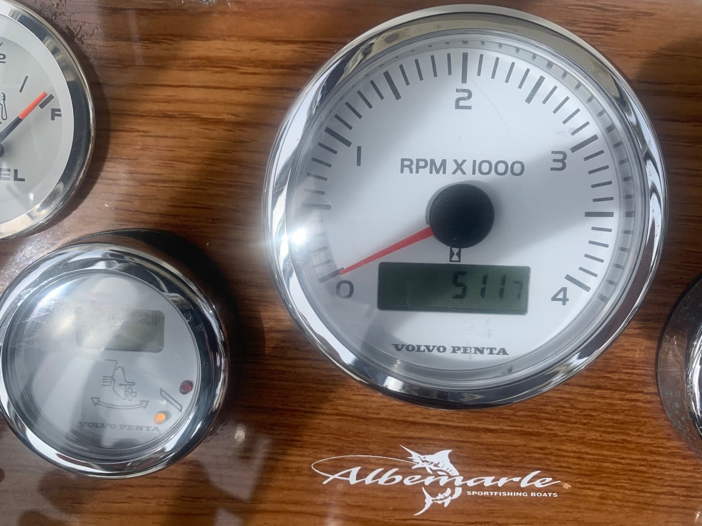 2006 Albemarle 242 Center Console — photo 10