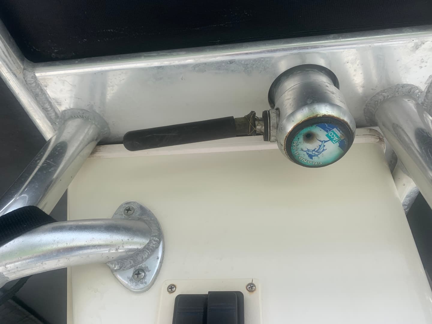 2006 Albemarle 242 Center Console — photo 14