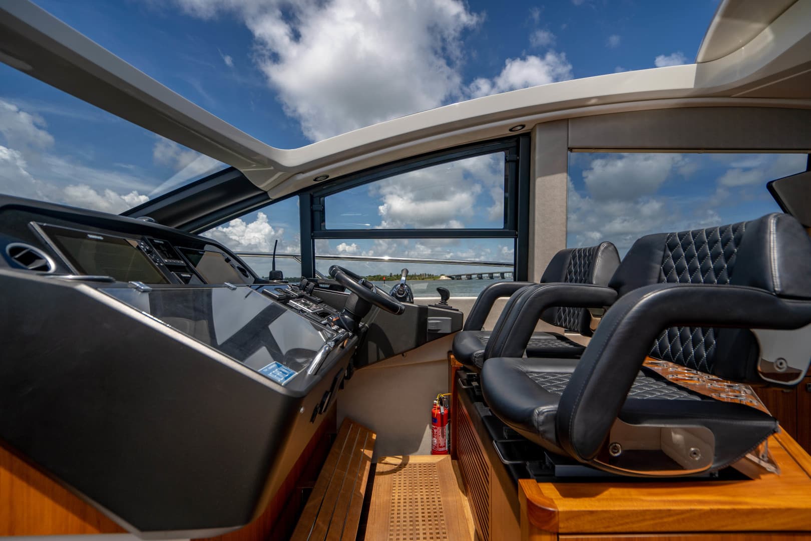 2019 Sunseeker Predator — photo 59