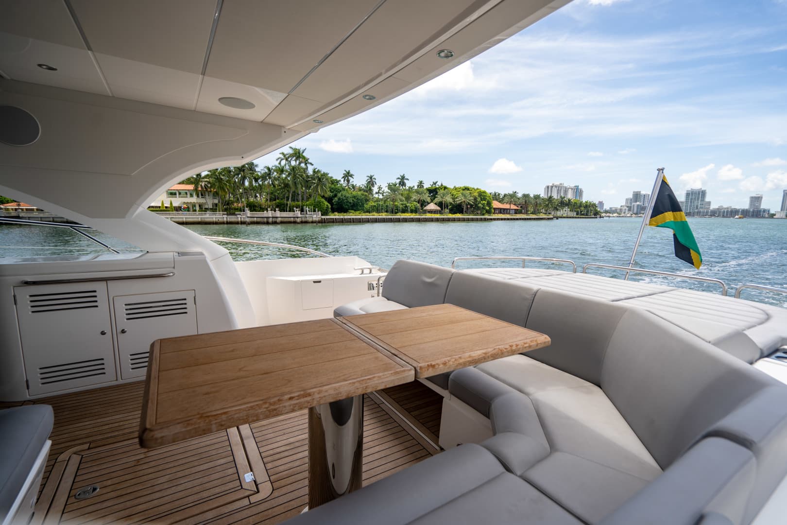 2019 Sunseeker Predator — photo 36
