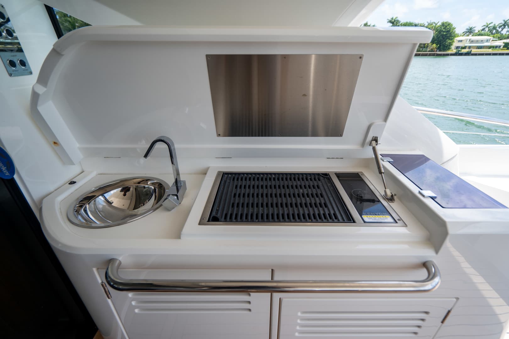 2019 Sunseeker Predator — photo 24