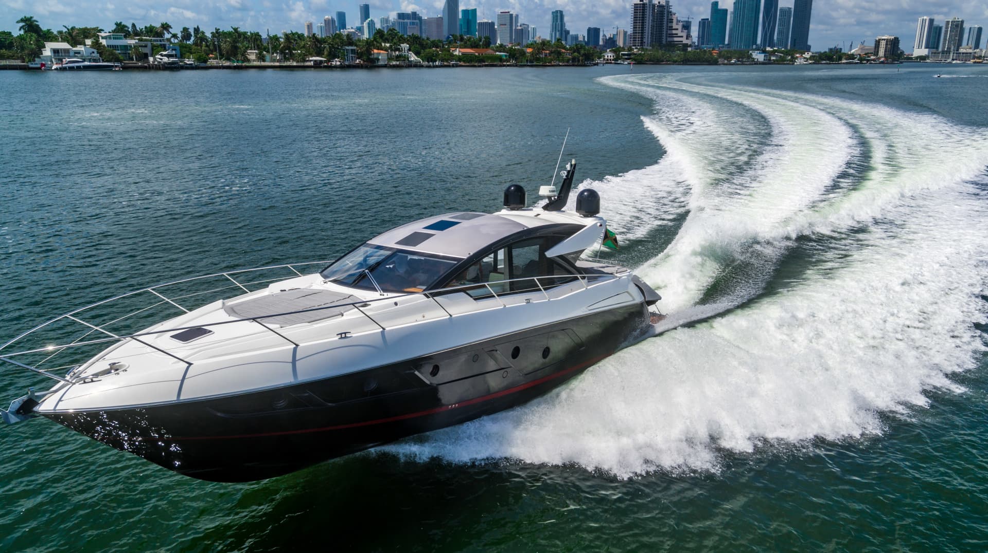 2019 Sunseeker Predator