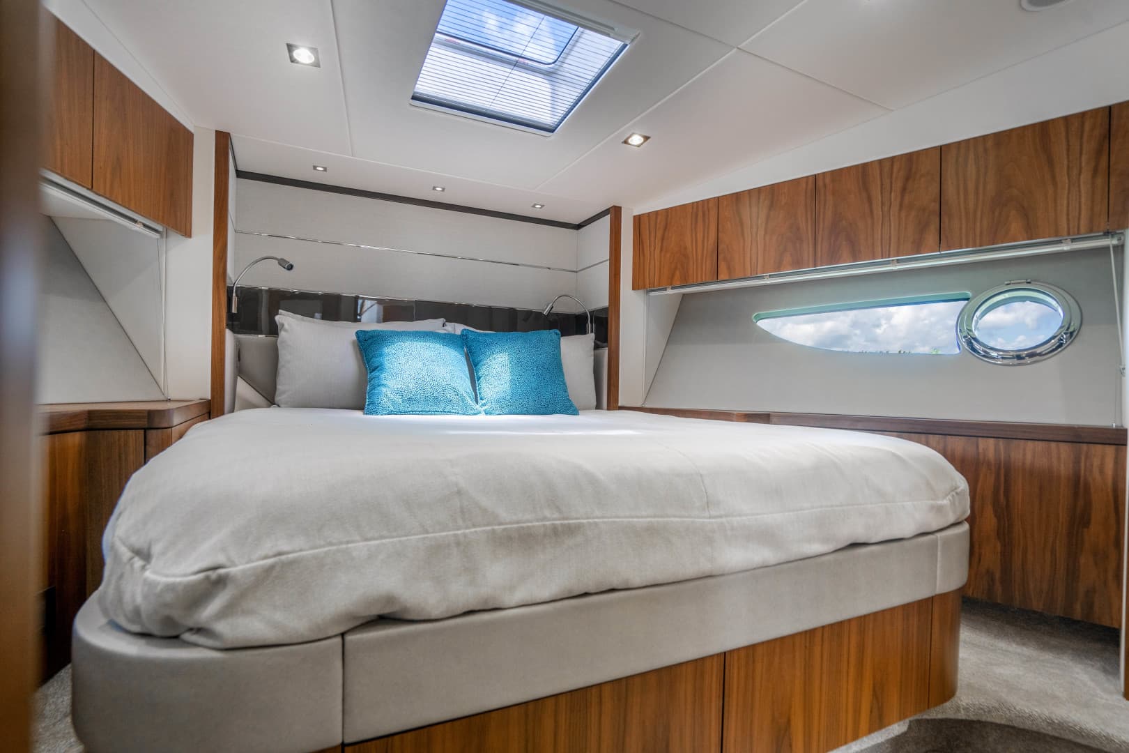 2019 Sunseeker Predator — photo 72