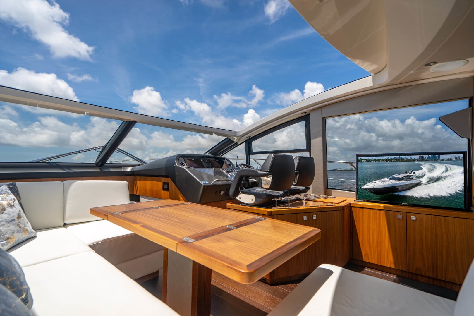 2019 Sunseeker Predator — photo 56