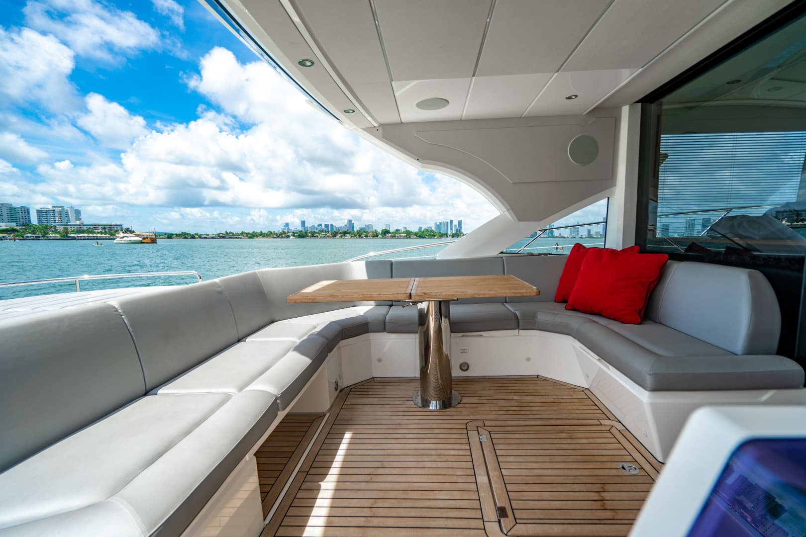 2019 Sunseeker Predator — photo 21