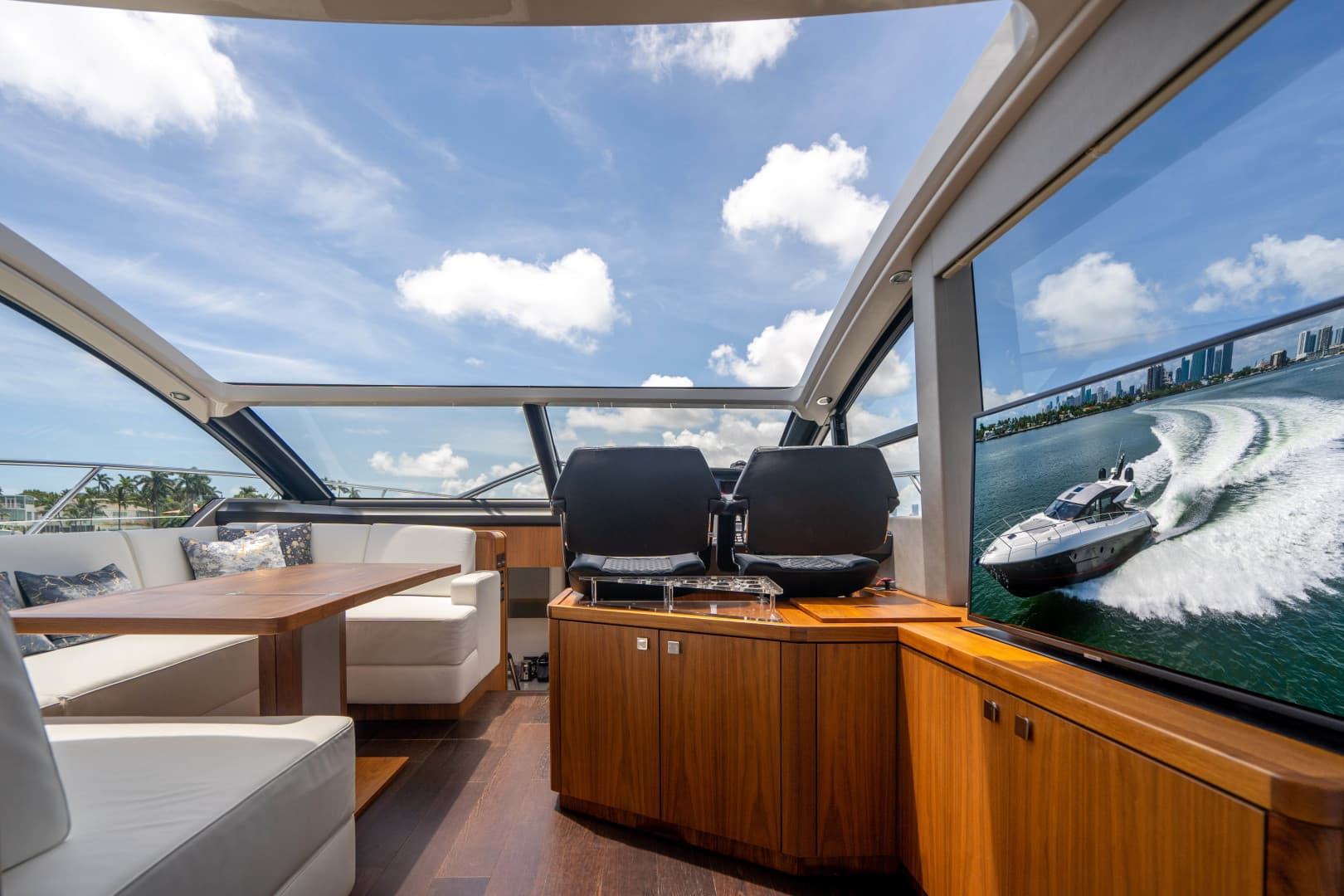 2019 Sunseeker Predator — photo 55