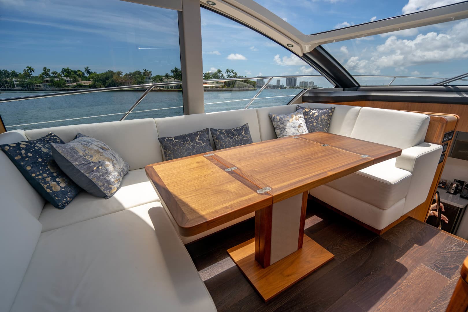 2019 Sunseeker Predator — photo 60