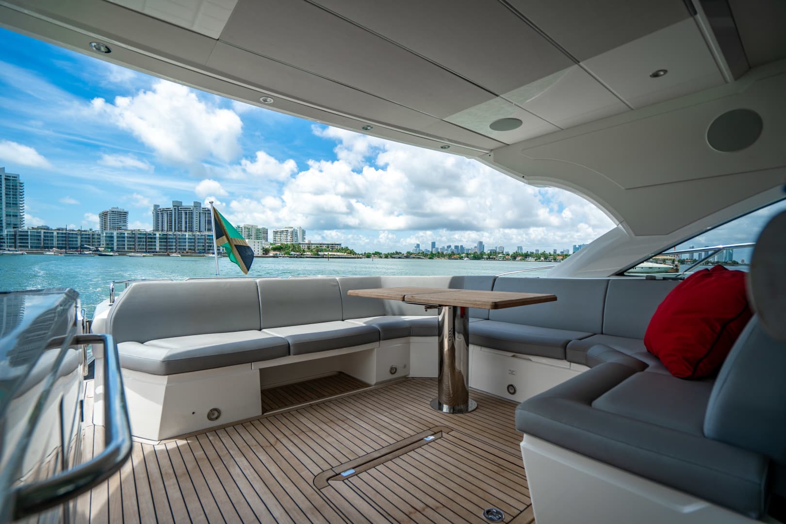 2019 Sunseeker Predator — photo 20