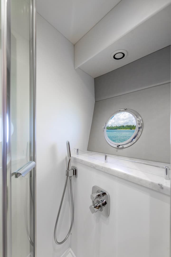 2019 Sunseeker Predator — photo 76