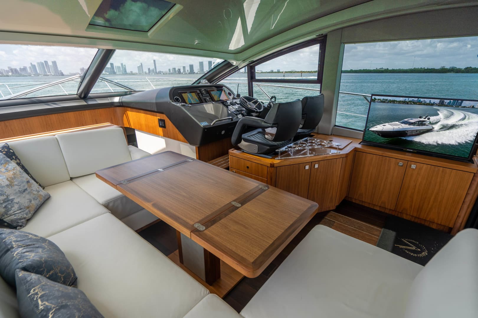 2019 Sunseeker Predator — photo 44